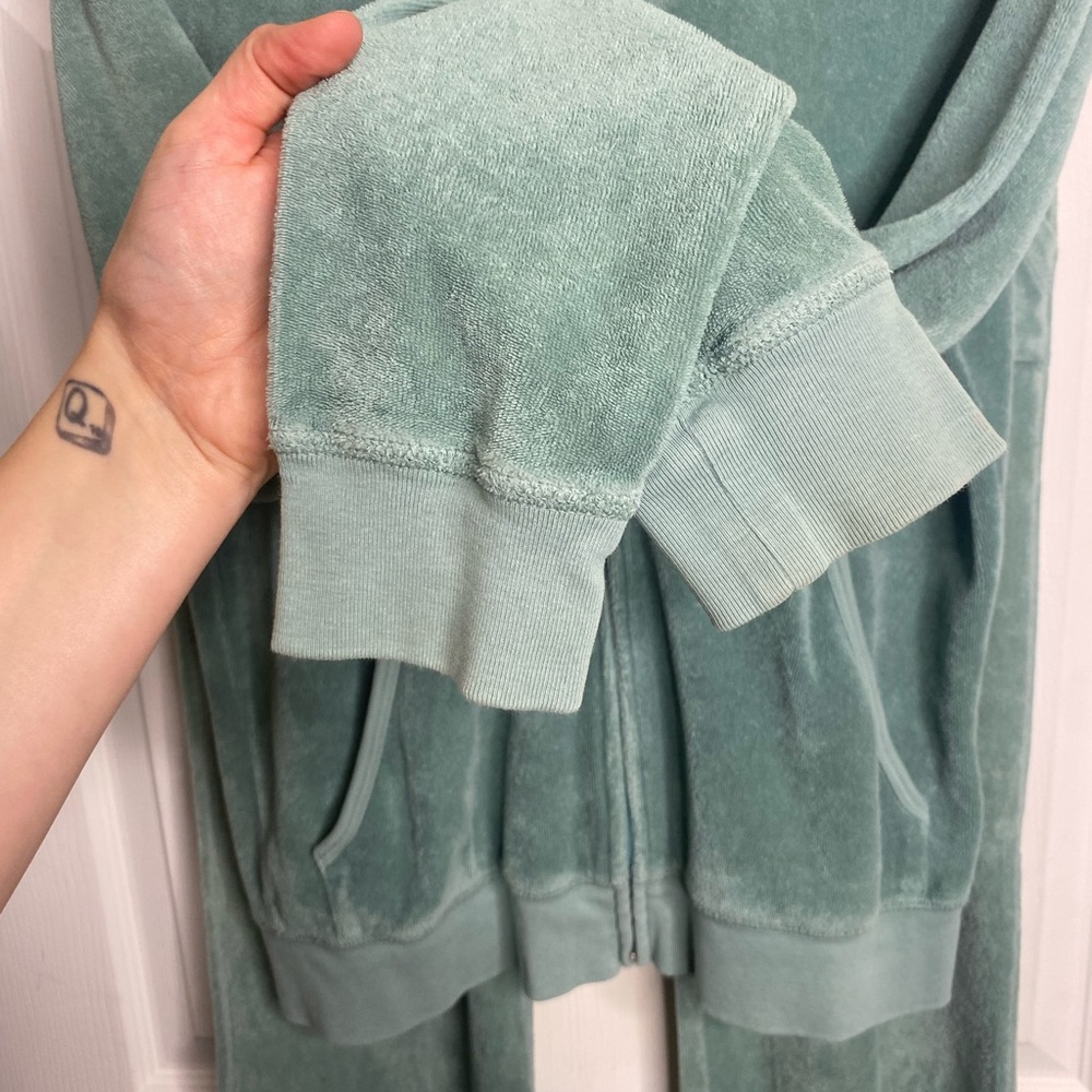 Vintage Juicy Couture Teal Velour Hoodie and Pants Set - Picture 5 of 13